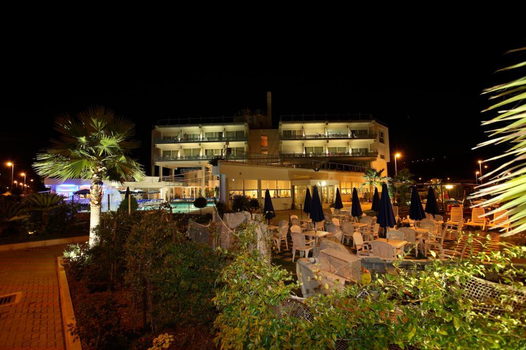 Seapark Spa Resort Giulianova Exterior photo